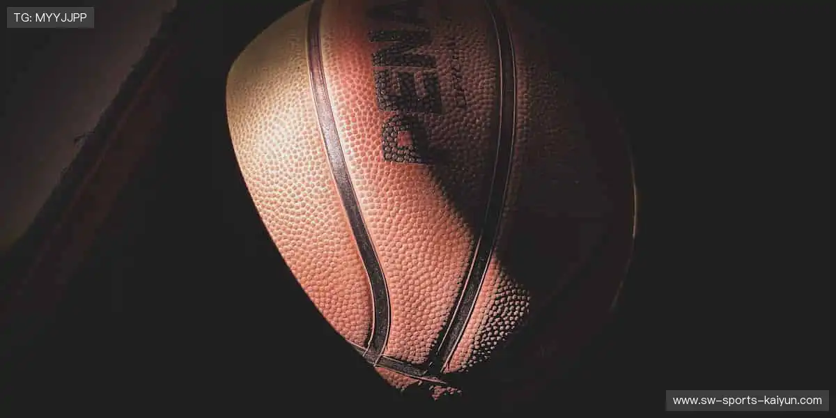 体育周边，冠军同款，你的专属装备库！🏆🎯